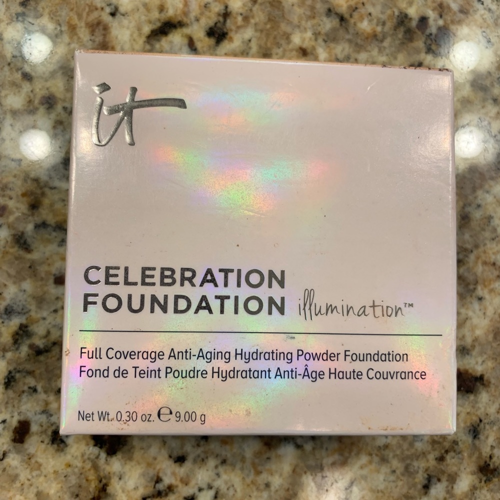 It Cosmetics Celebration Foundation